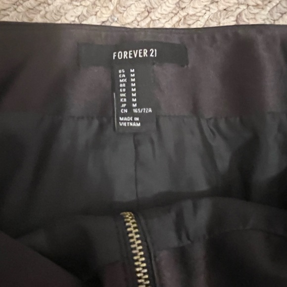 black silk mini skirt - Picture 2 of 2